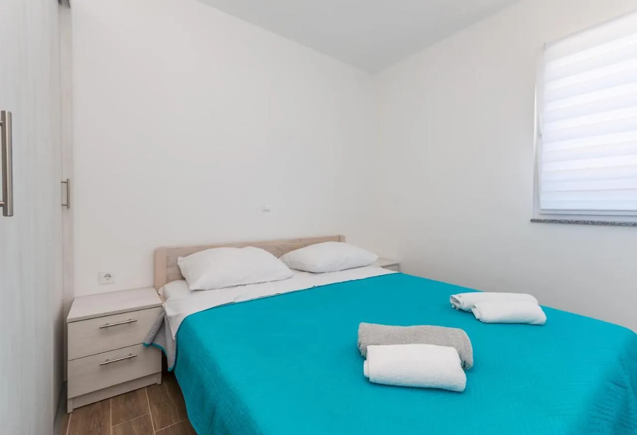 Ferienpark Hotel Camp Mateo With Pool Drage
